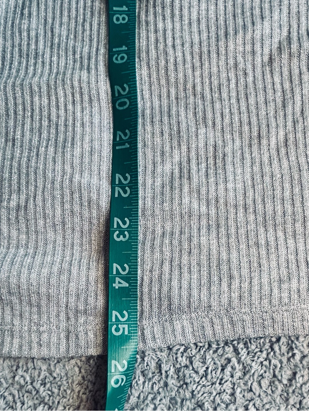 torrid Light Gray Ribbed Scoop Tank - Picture 7 of 9